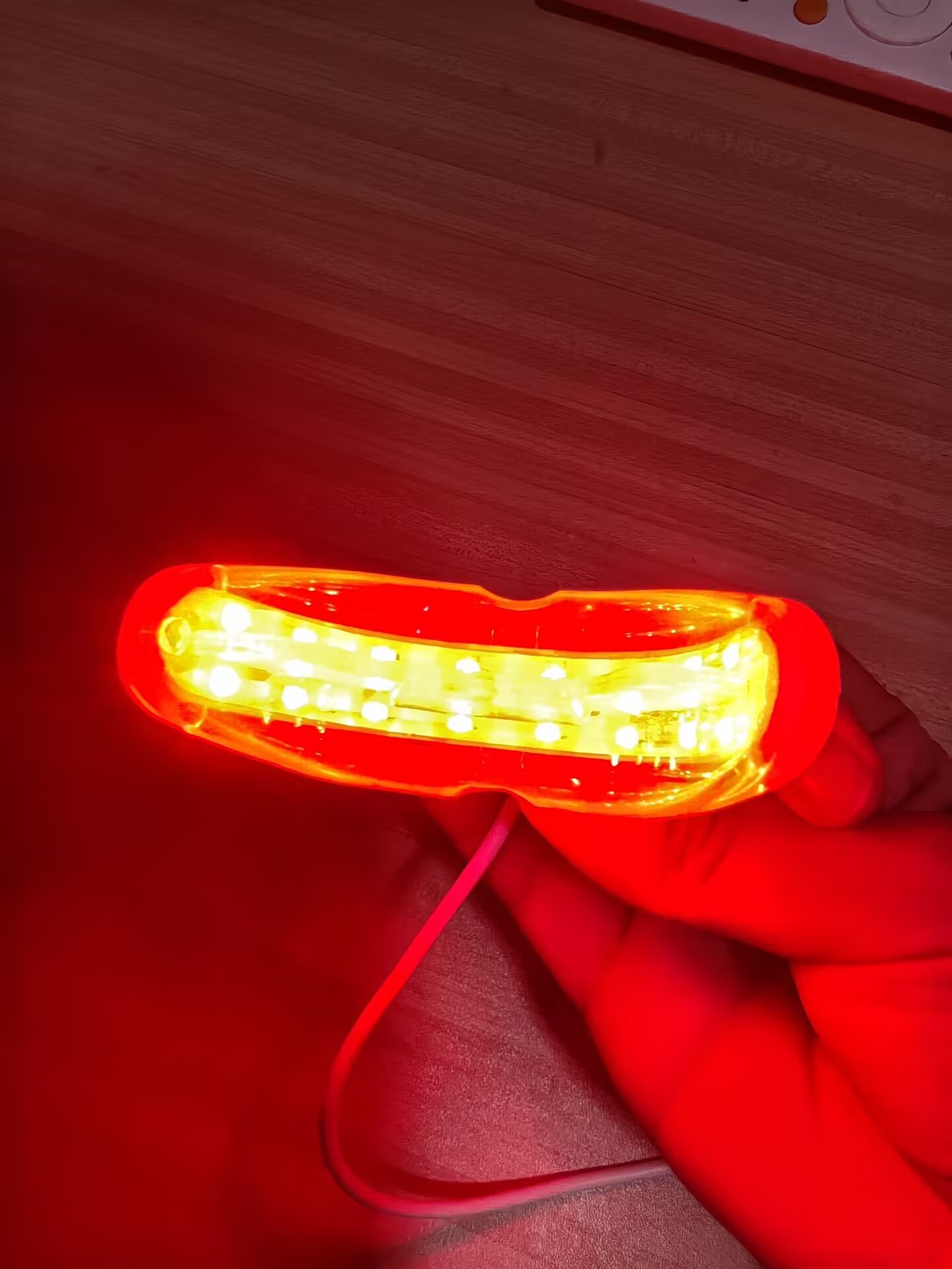 Thérapie laser LED - Le traite - Teeth Whitening Laser Treatment avis et prix